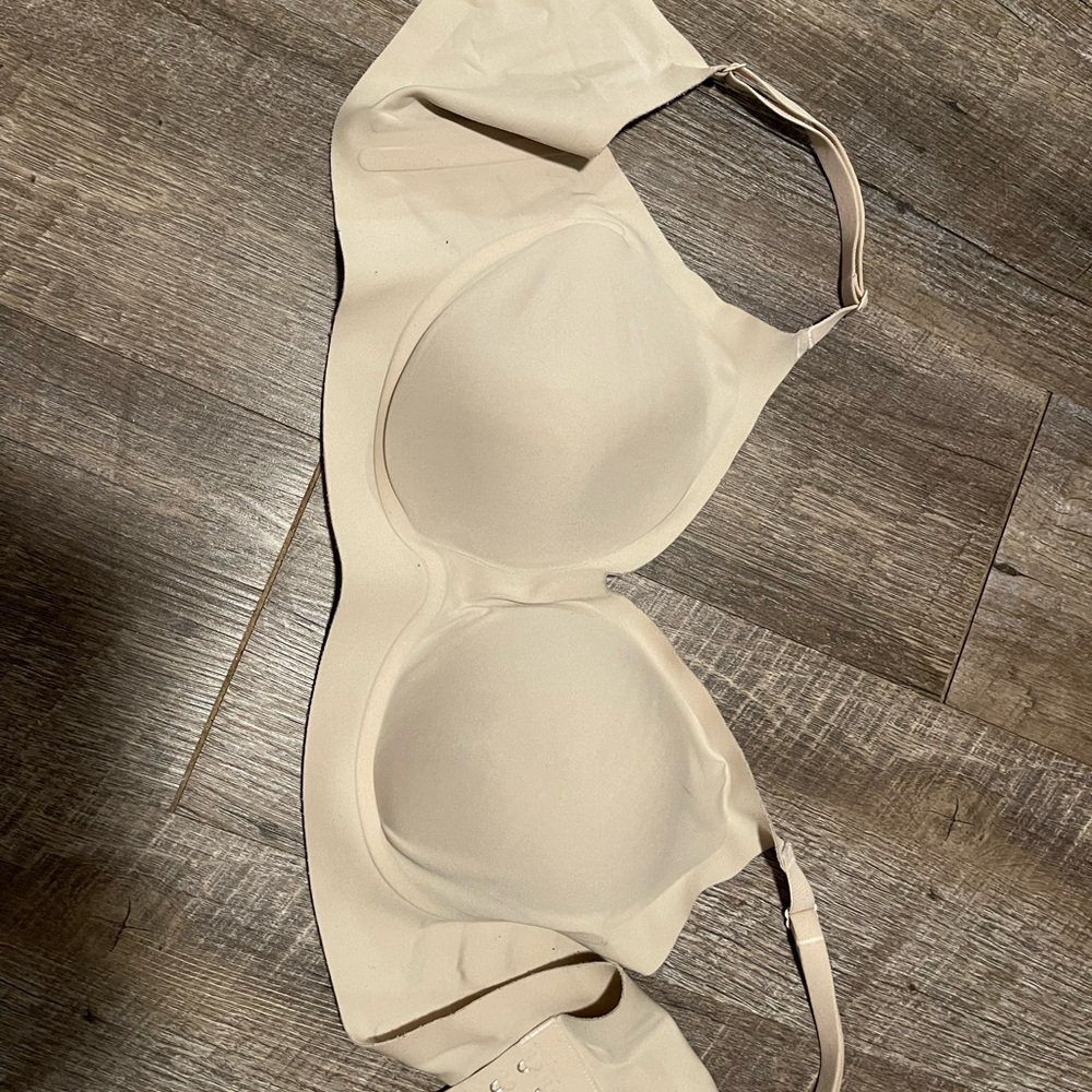 Seamless Cream Bra